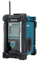Durable jobsite radio from Makita