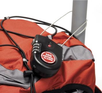 Lock Alarm sounds at 100 decibals to thwart thieves
