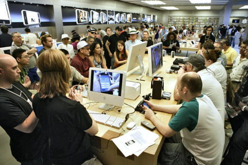 iPhone stores are selling out quickly