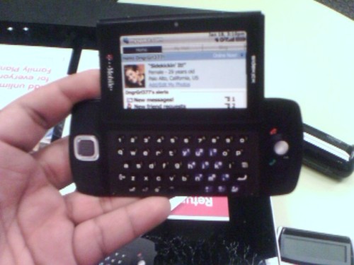 rumored picture of the Sidekick LX