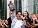 Apple estimates over 250,000 iPhones are unlocked for use with other networks