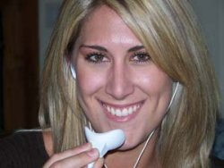new iWhitening iPod accessory helps whiten your teeth