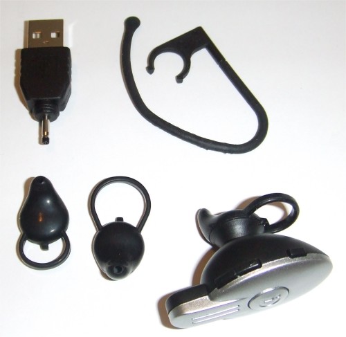 Sound ID SM100 Bluetooth headset package contents