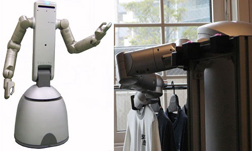 Robot helps sort your laundry