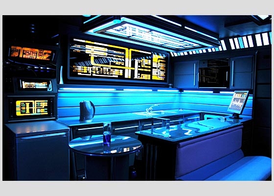 star-trek-apartment-kitchen.jpg