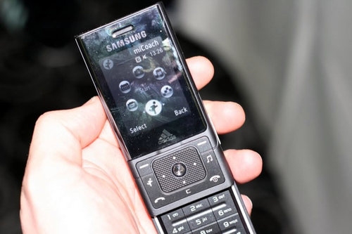 miCoach fitness mobile phone from Samsung and Adidas