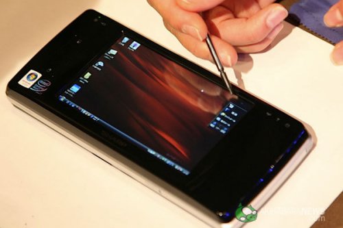The Willcom D4 UMPC: Small but powerful