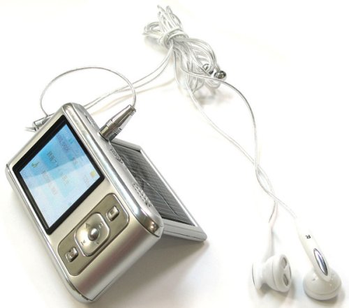 Thanko’s solar-powered DAP