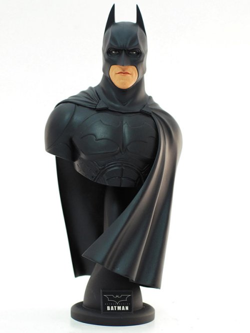 Japan gets Batman bust with Blu-Ray set