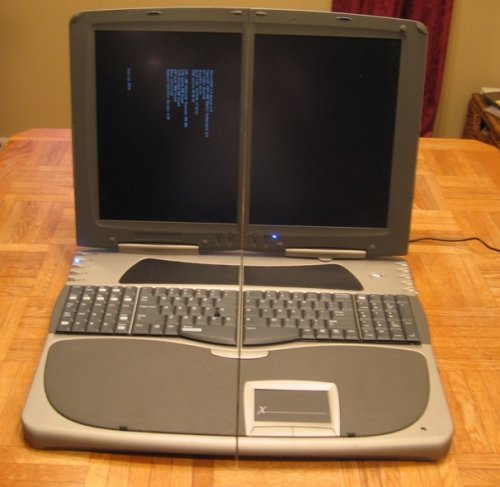Xentex laptop knows when to fold em