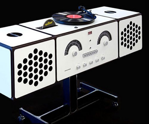 Brionvega RR226 record/CD/DVD combo does the robot