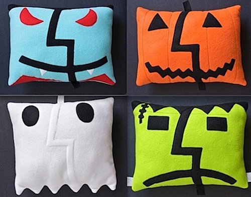 Scary OS X Mac-o-Lantern pillows