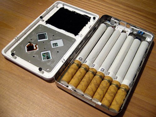 iPod Cigarette Case for smokin’ tunes