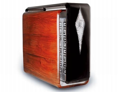 Eazo Z70 Exterior PC sports a wood finish