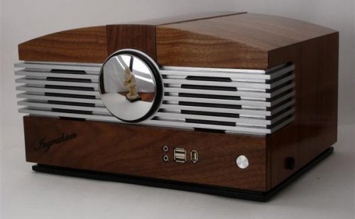Jeffrey Stephenson’s awesome retro casemod