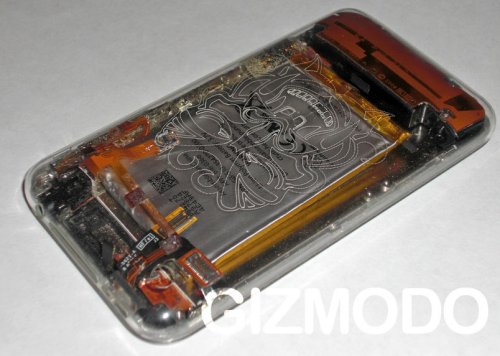 Clear iPhone case makes your 3G naked