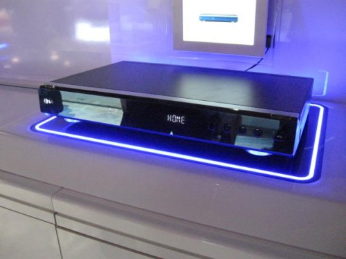 LG BD390 Blu-Ray player with Wi-Fi
