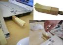 Wooden 2 GB thumb drive with Post-It Notes dispenser