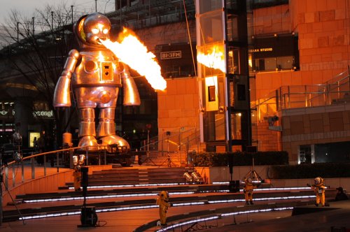 Gigantic fire breathing robot descends on Japan