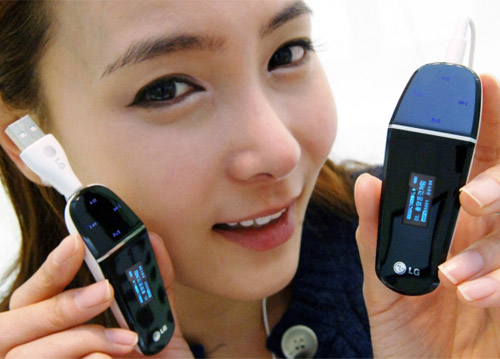 LG releases MP3 player and USB drive with touch-interface