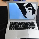MacBook Air survives plane crash
