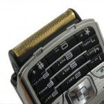 Shaver/Phone Phone with built-in shaver