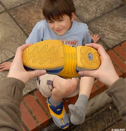 INCHworm shoe grows with your feet