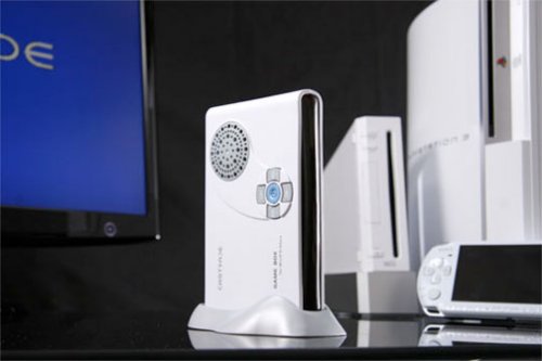 Castrade Game Box Converter upscales consoles to any monitor