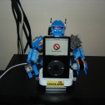 Lego robot dock assimilates iPods