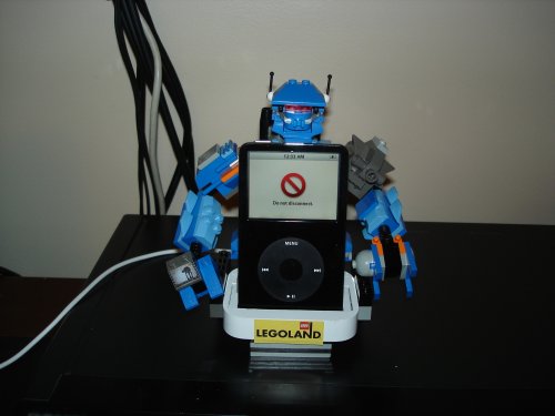 Lego Robot dock assimilates iPods