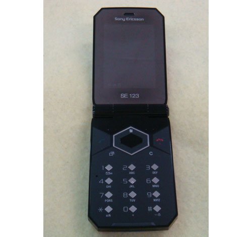 Sony Ericsson Bao handset
