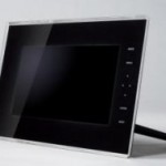 Toshiba's new digiframes get social