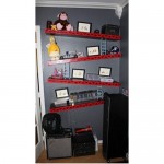 Donkey Kong shelves put the game on the wall Donkey Kong shelves put the game on the wall