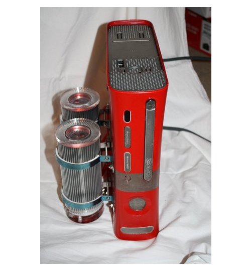 Red Xbox 360 case mod looks hot