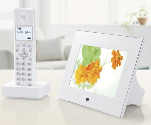 Sharp JD-7C1CL/CW cordless phone and digiframe