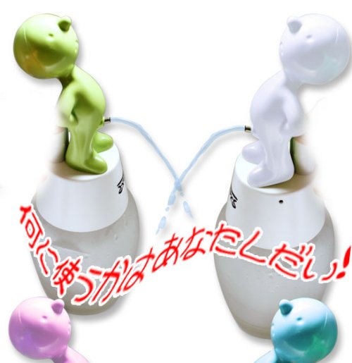Thanko's USB Powered Peeing Man