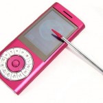 HiPhone F320 iPod Nano lookalike with rotary style dial