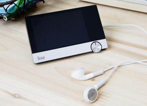 Lisse Q10 PMP sports a retro design