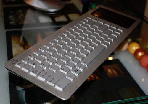 Asus delays Eee Keyboard again, adds capacitive touchscreen