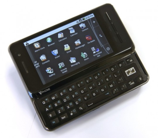 saygus_vphone_v1_live_4-540x472