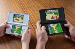 Nintendo DSI XL hits Europe in March