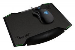 Razer Vespula mousepad is smooth and rough