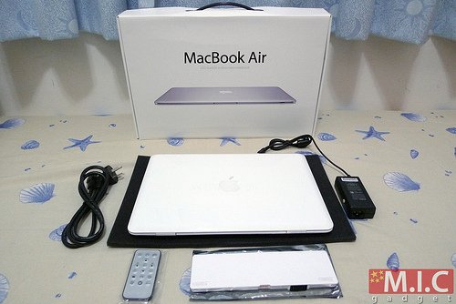 MacBook Air clone includes a clone box