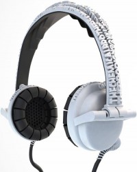 Street Headphones let you customize text on the headband