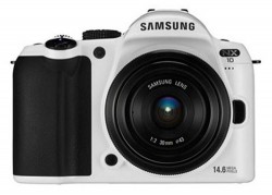 Samsung Announces White Limited Edition NX10