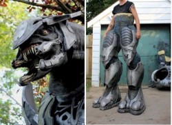 7 foot tall Halo Elite costume is scary