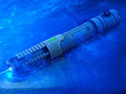 Spyder III: The world's most powerful laser/lightsaber