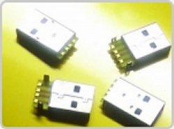 Reversible USB connector fits ports either way