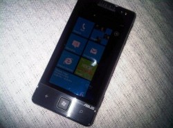 ASUS' Windows Phone 7 in the wild