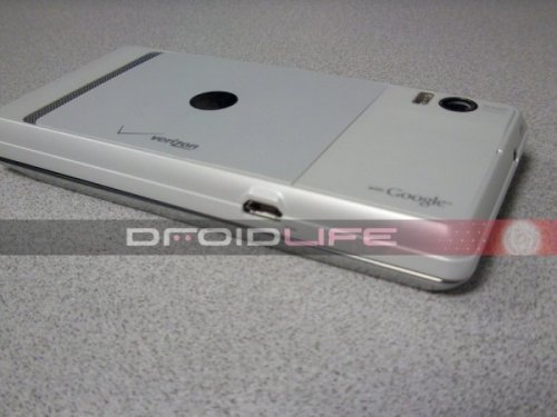 Motorola DROID 2 first pictures
